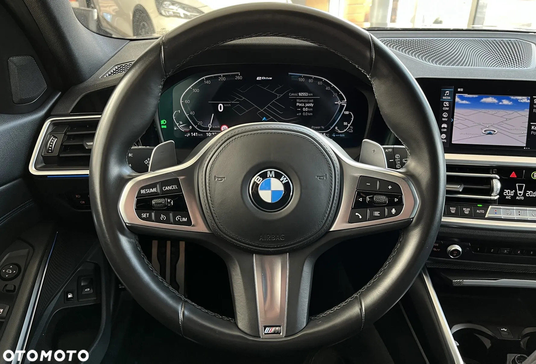 BMW Seria 3 330e M Sport sport - 12