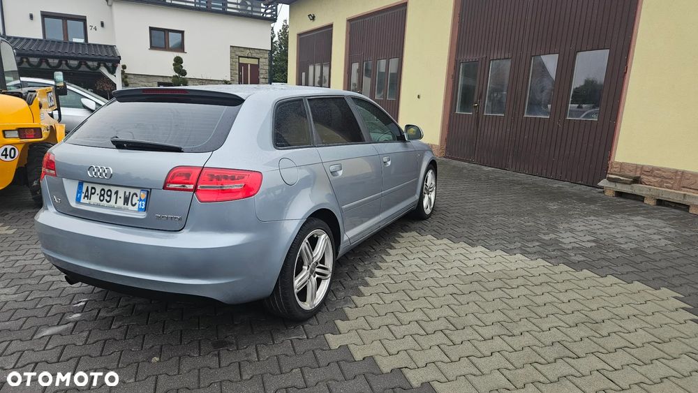 Audi A3 Sportback 2.0 TDI DPF S tronic S line Sportpaket - 3
