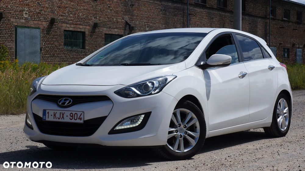 Hyundai i30 blue 1.6 GDI YES Gold - 2