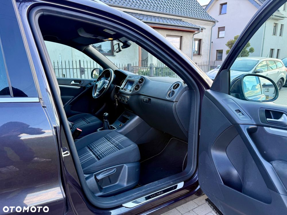 Volkswagen Tiguan 2.0 TDI DPF BlueMotion Technology Lounge Sport & Style - 13
