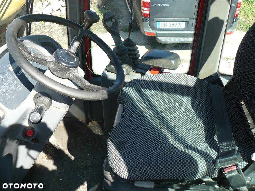 Volvo L30G - 4