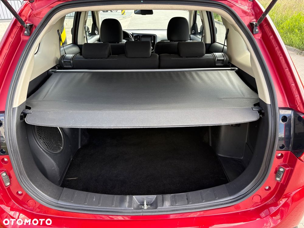 Mitsubishi Outlander 2.0 Intense + 2WD - 10