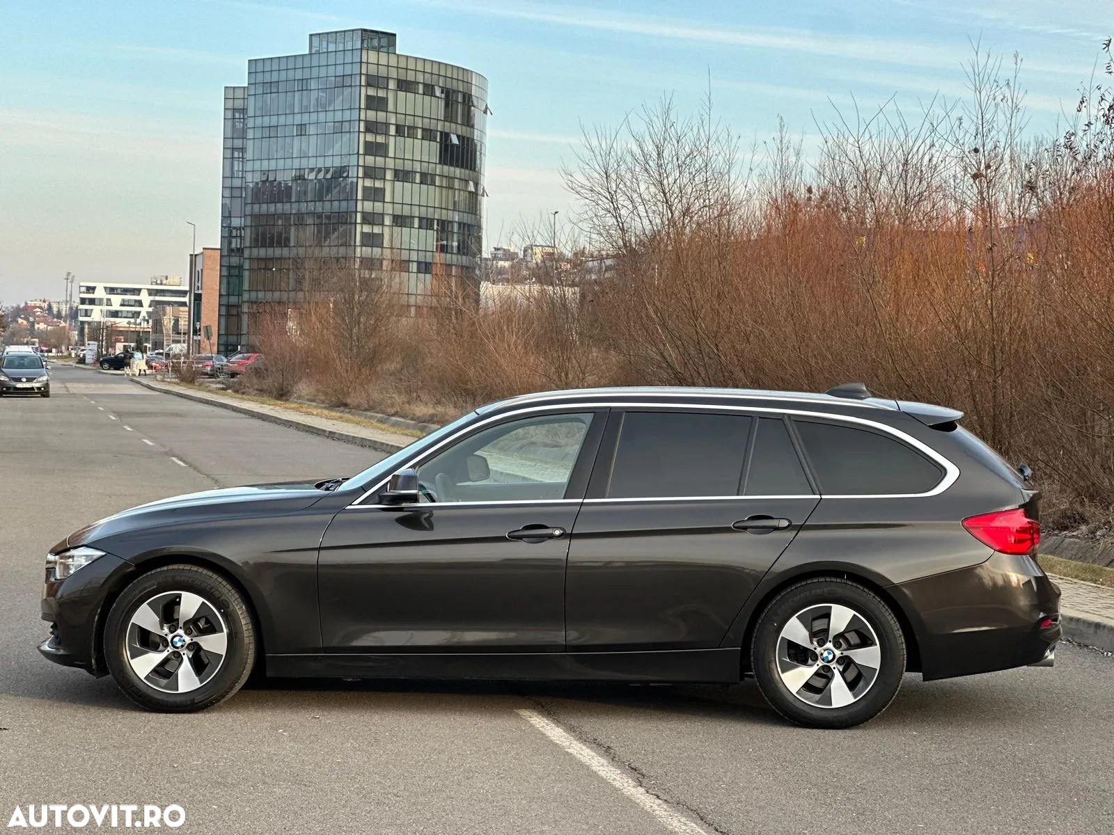 BMW Seria 3 318d Touring Aut. Advantage - 6