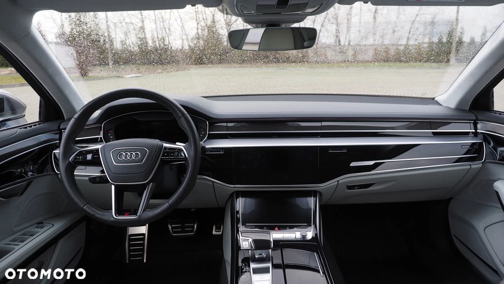 Audi S8 - 17
