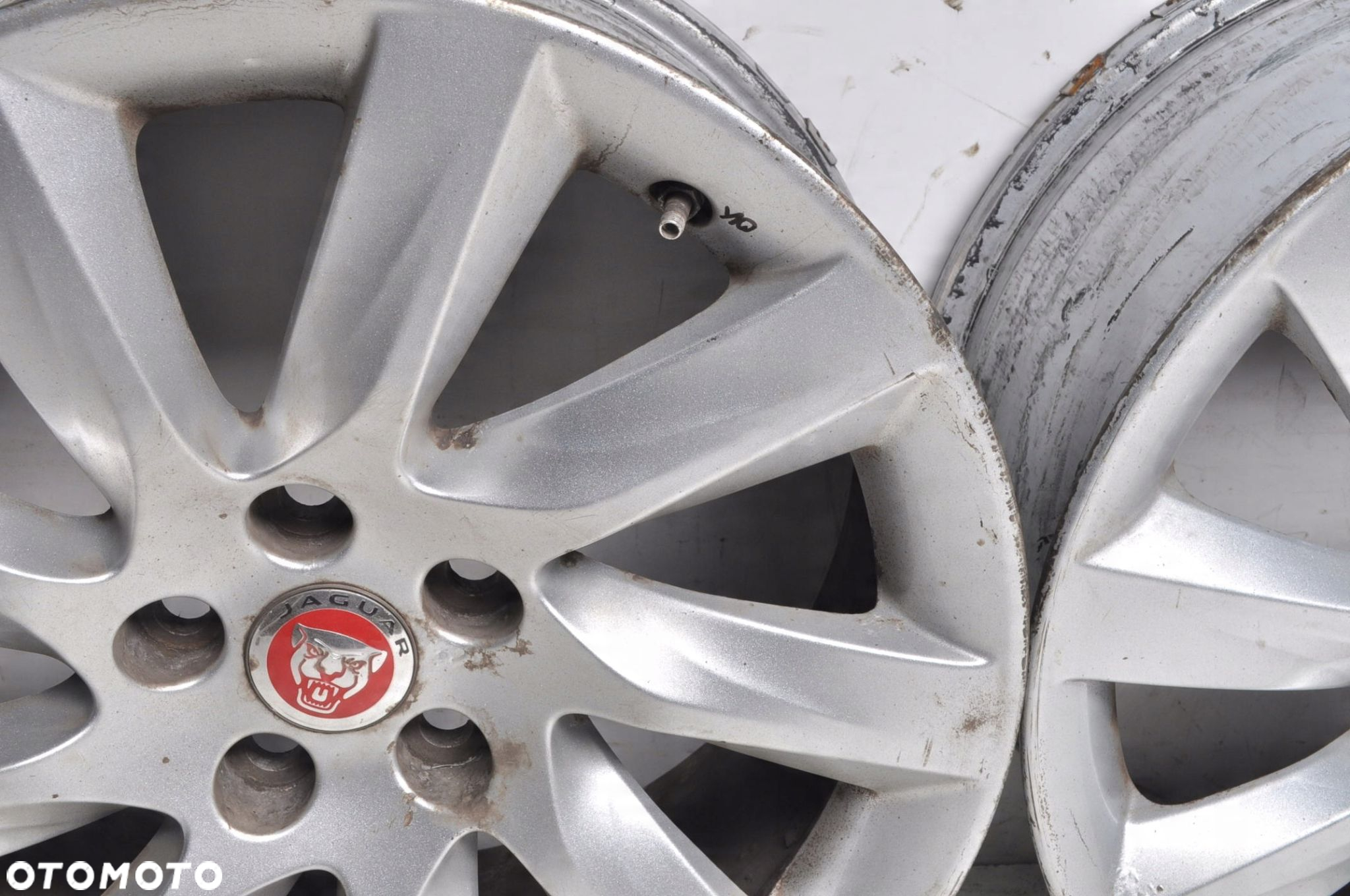 JAGUAR XE X760 XF X260 FELGI ALUMINIOWE R17 7.5J 5X108 ET45 GX63-1007-CB - 10