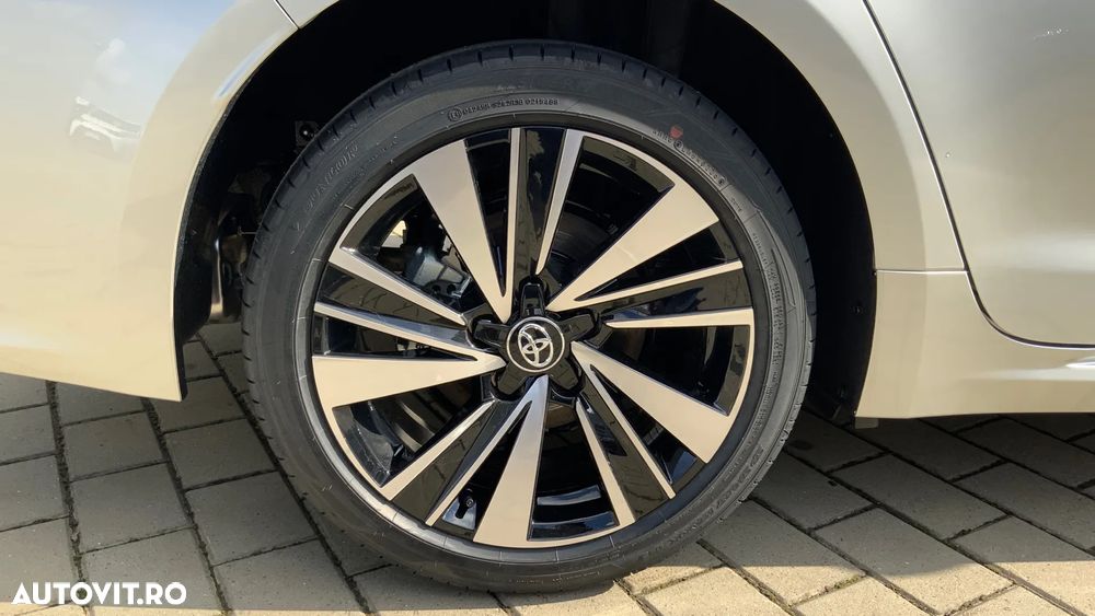 Toyota Corolla 1.8 HSD Dynamic - 36