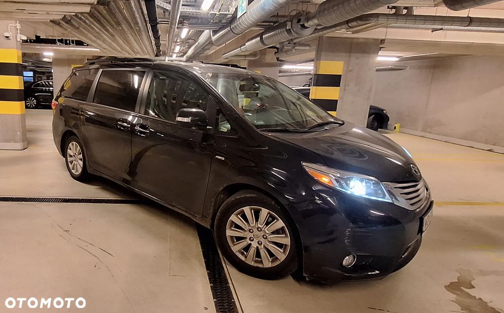 Toyota Sienna 3.5 V6 XLE AWD - 4