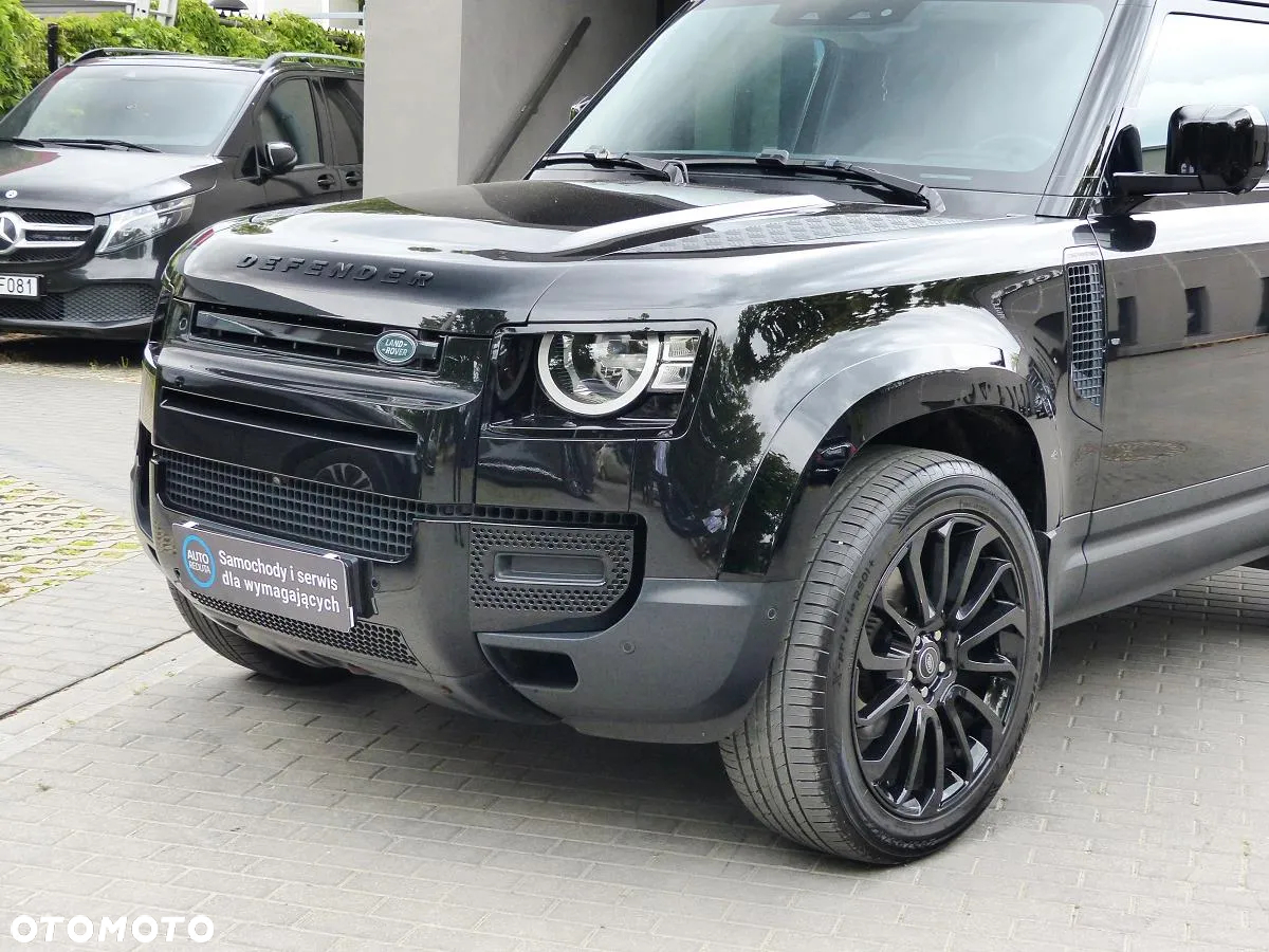Land Rover Defender - 10