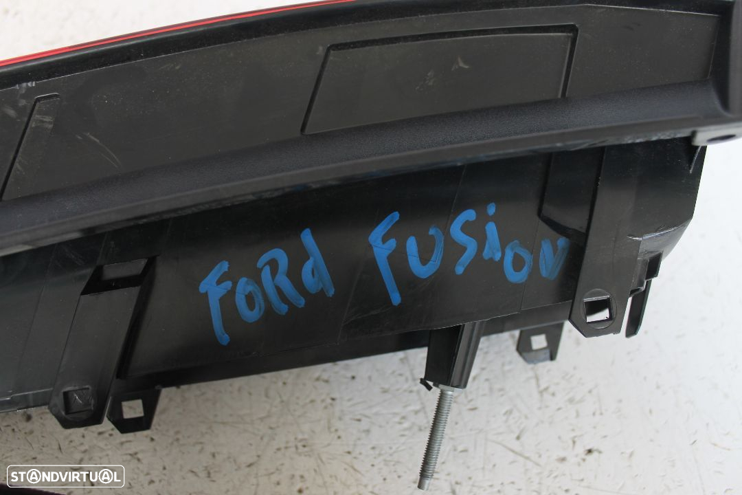 Farolim Ford Fusion - 3