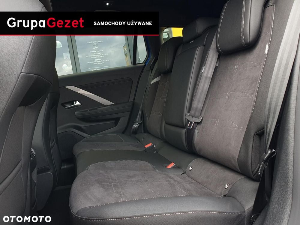 Opel Astra 1.2 T GS S&S - 10