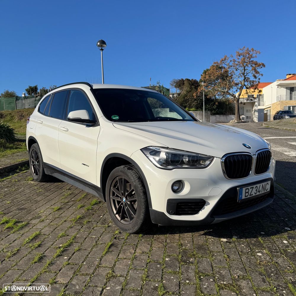 BMW X1 xDrive18d Sport Line - 3