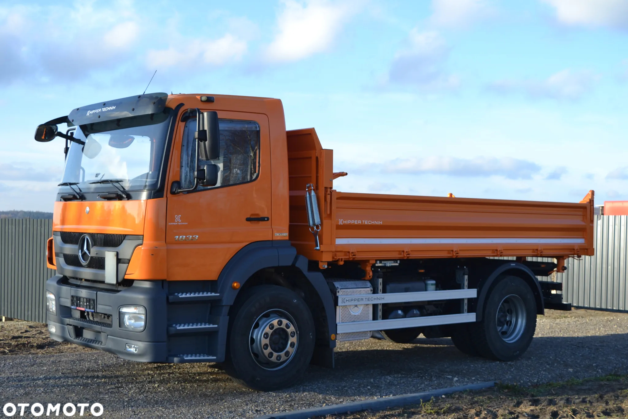 Mercedes-Benz Axor 1833 Nowy 3-stronny WYWROT Kiper WYWROTKA Antos 1829 Blokada mostu MANUAL Klima - 8