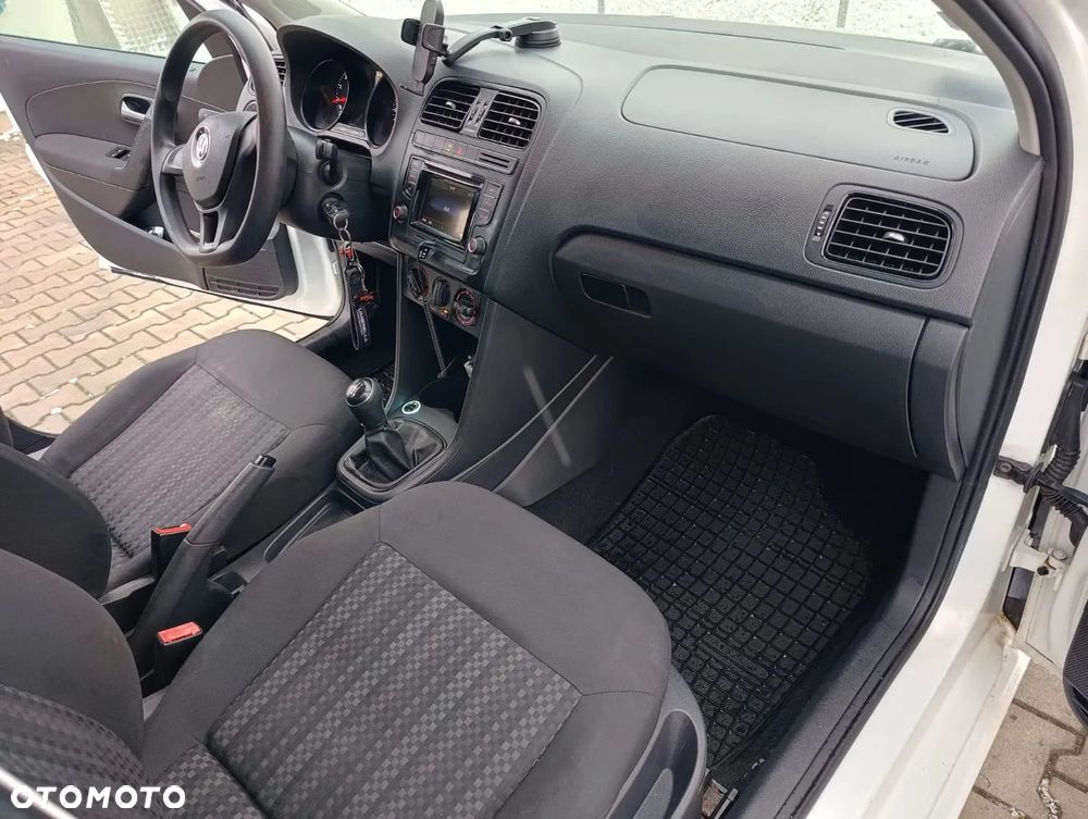 Volkswagen Polo 1.0 (Blue Motion Technology) Comfortline - 1