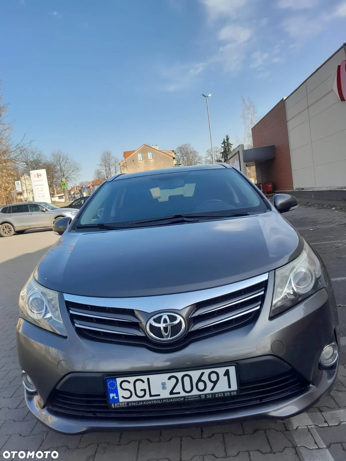 Toyota Avensis 1.8 Premium - 4