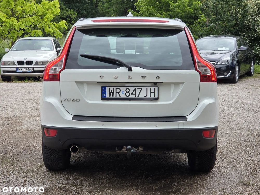 Volvo XC 60 D3 Momentum - 24