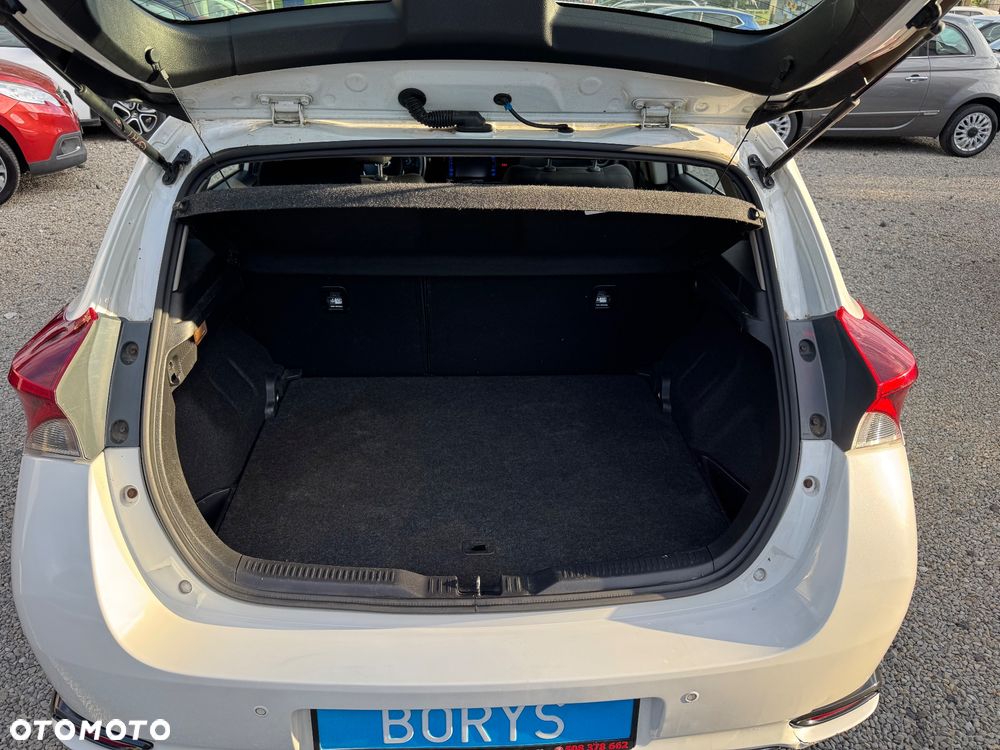 Toyota Auris 1.6 D-4D Executive - 27