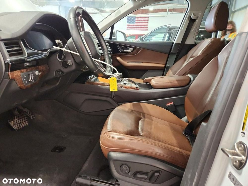 Audi Q7 3.0 TFSI Quattro Tiptronic - 7