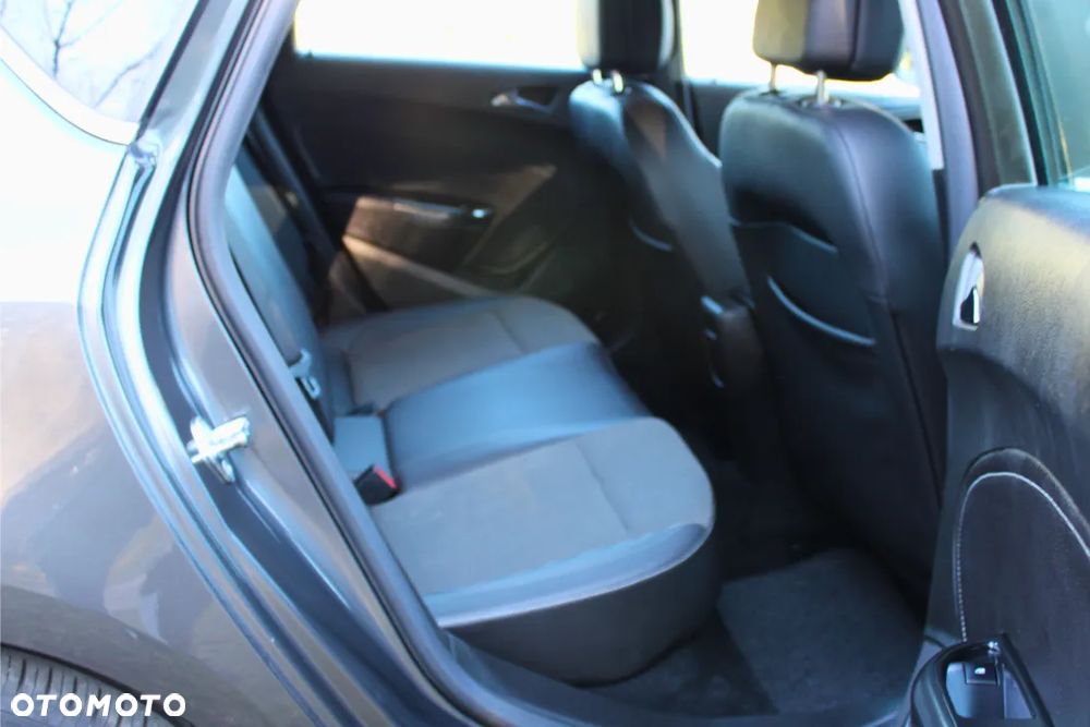 Opel Astra 1.7 CDTI DPF Cosmo - 22