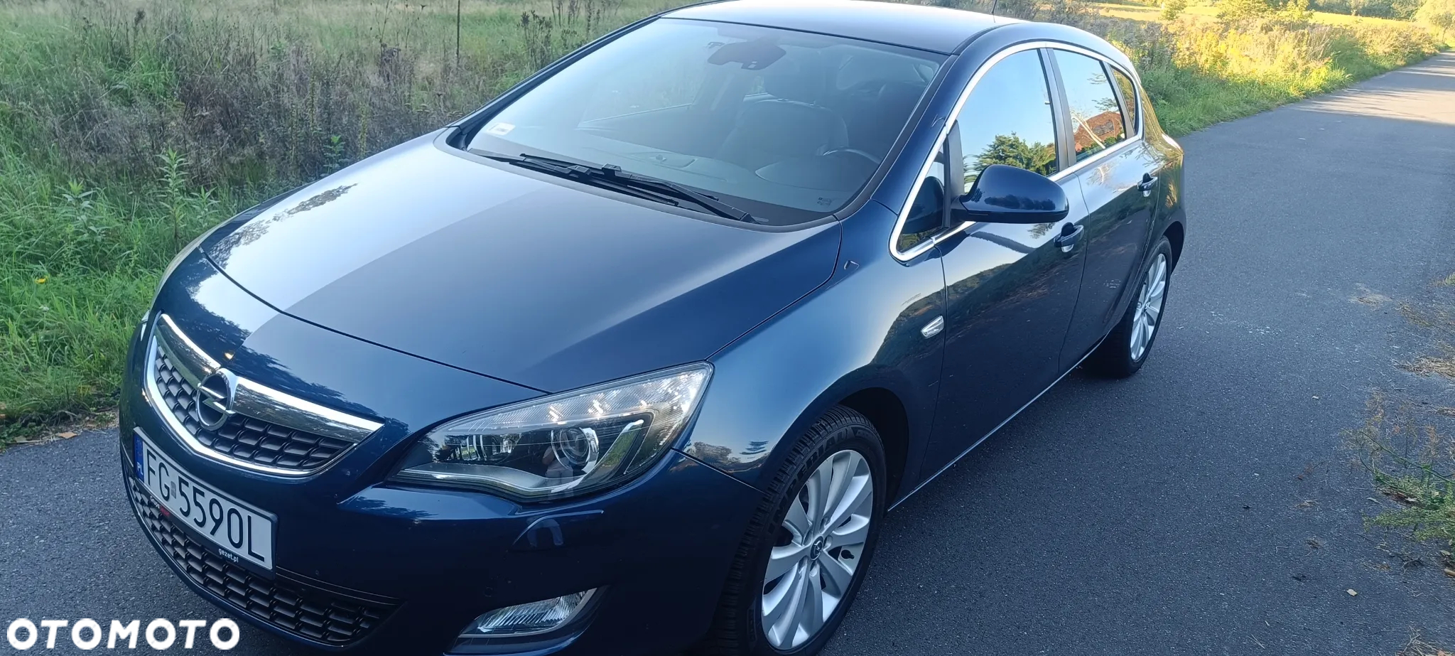 Opel Astra GTC 1.4 Turbo - 2