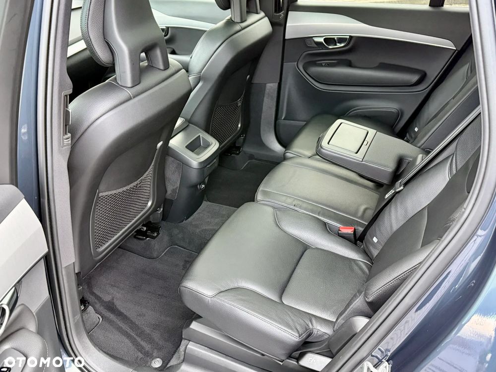 Volvo XC 90 B5 B AWD Geartronic Momentum Pro - 36