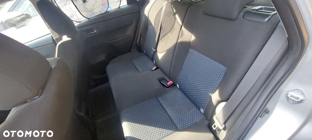 Toyota Auris 2013 photo 5