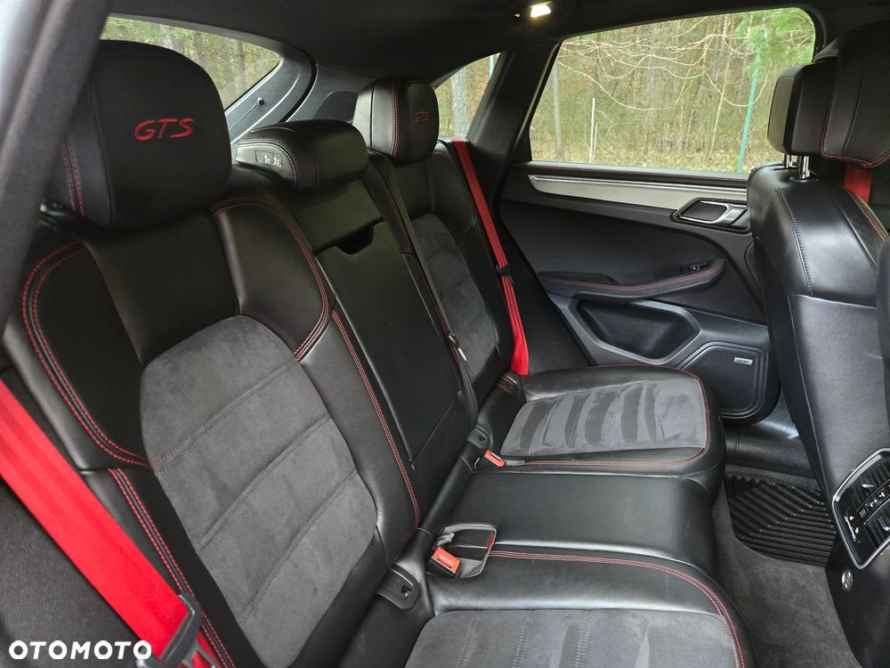 Porsche Macan GTS PDK - 25