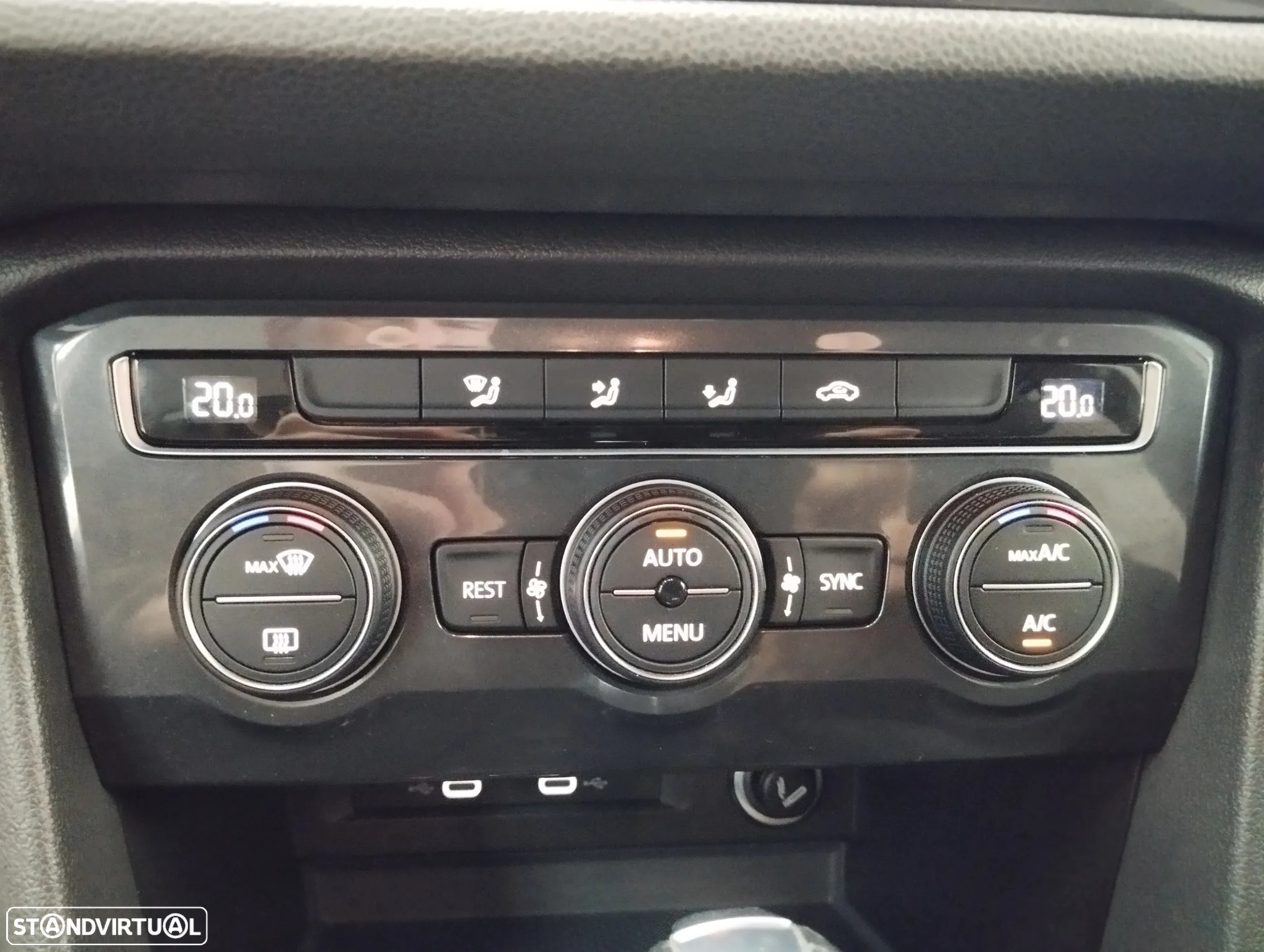 VW Tiguan Allspace 2.0 TDI Confortline DSG - 38