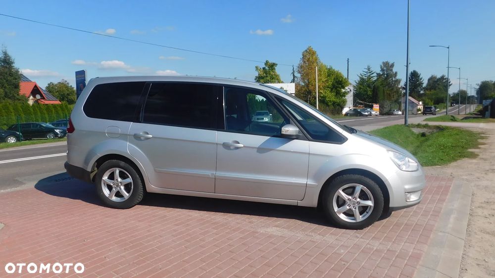 Ford Galaxy - 22