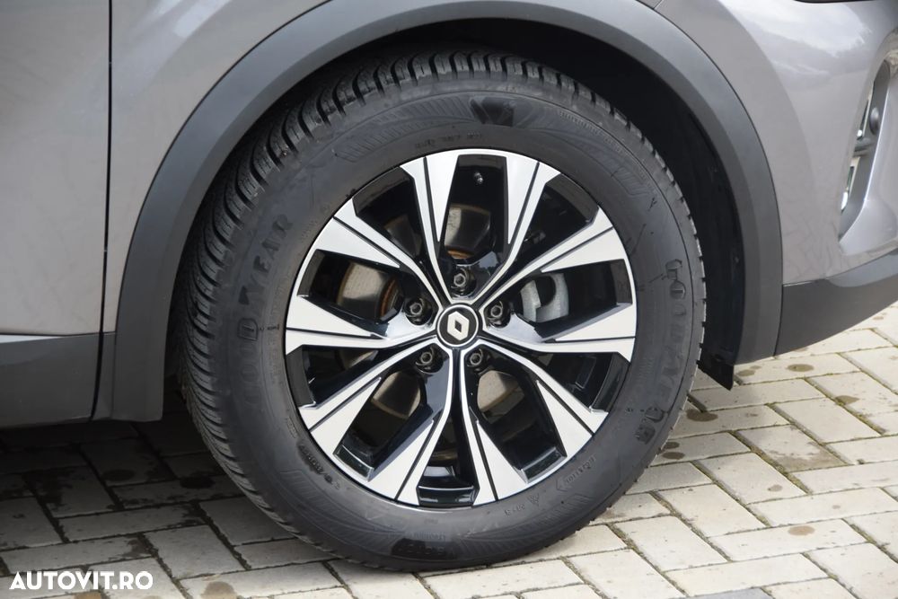 Renault Captur PHEV 160 Techno - 13