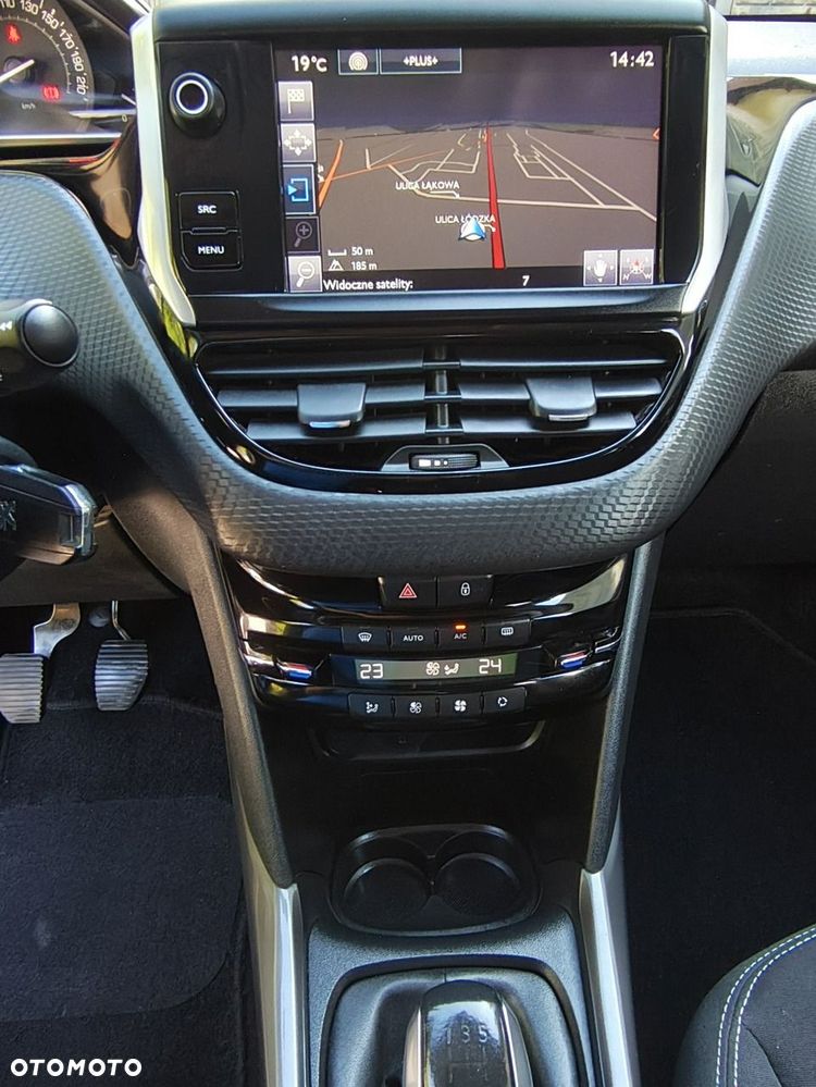 Peugeot 2008 1.6 BlueHDi Active S&S - 22