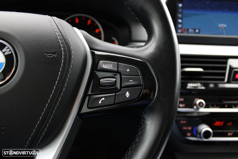 BMW 520 d Auto - 13