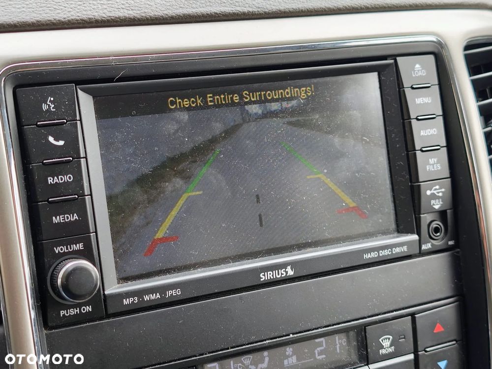 Jeep Grand Cherokee - 19