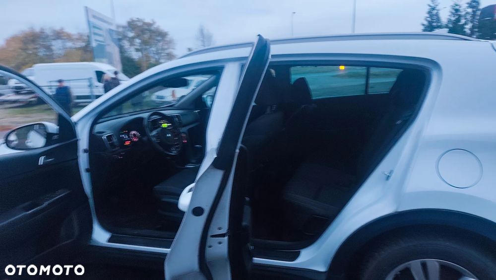 Kia Sportage 1.6 GDI 2WD ISG Attract - 17