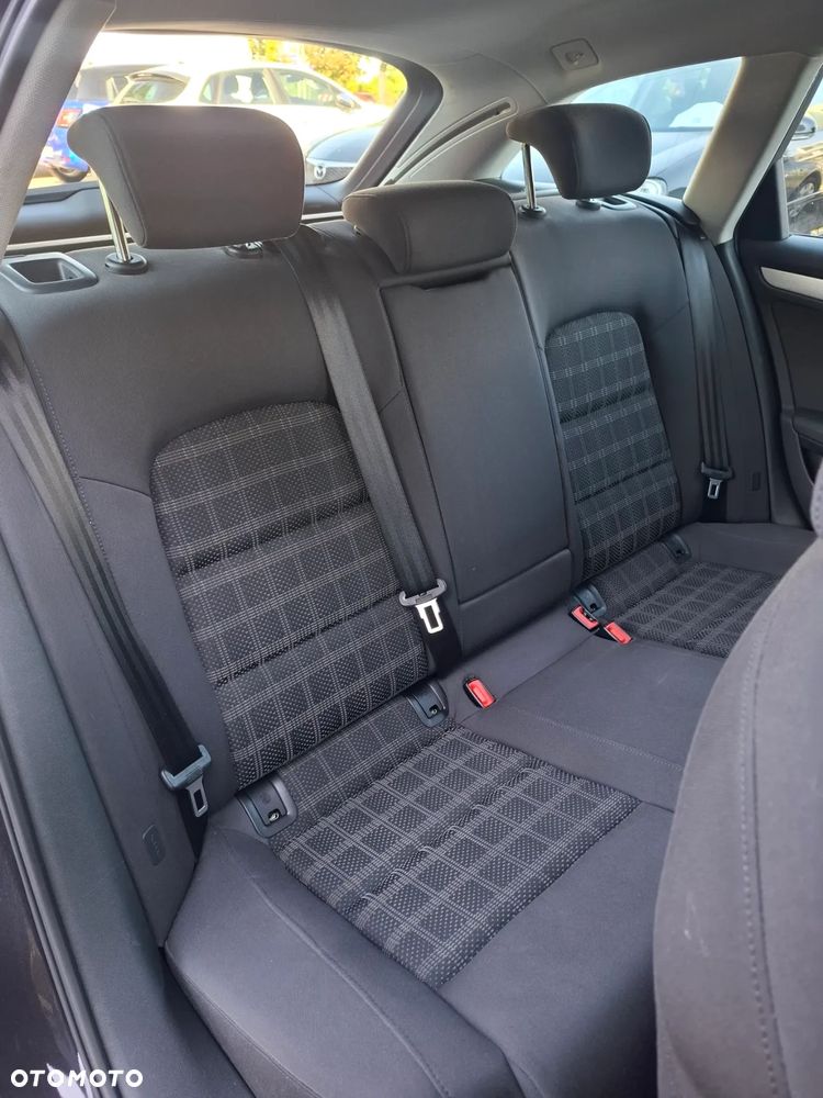 Audi A4 Avant 2.0 TDI DPF quattro Ambition - 14