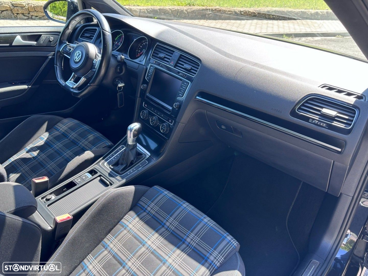 VW Golf - 15