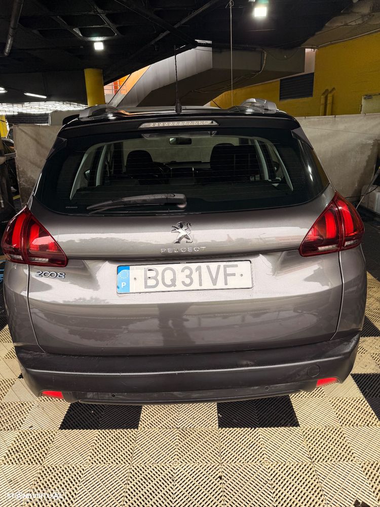 Peugeot 2008 - 17