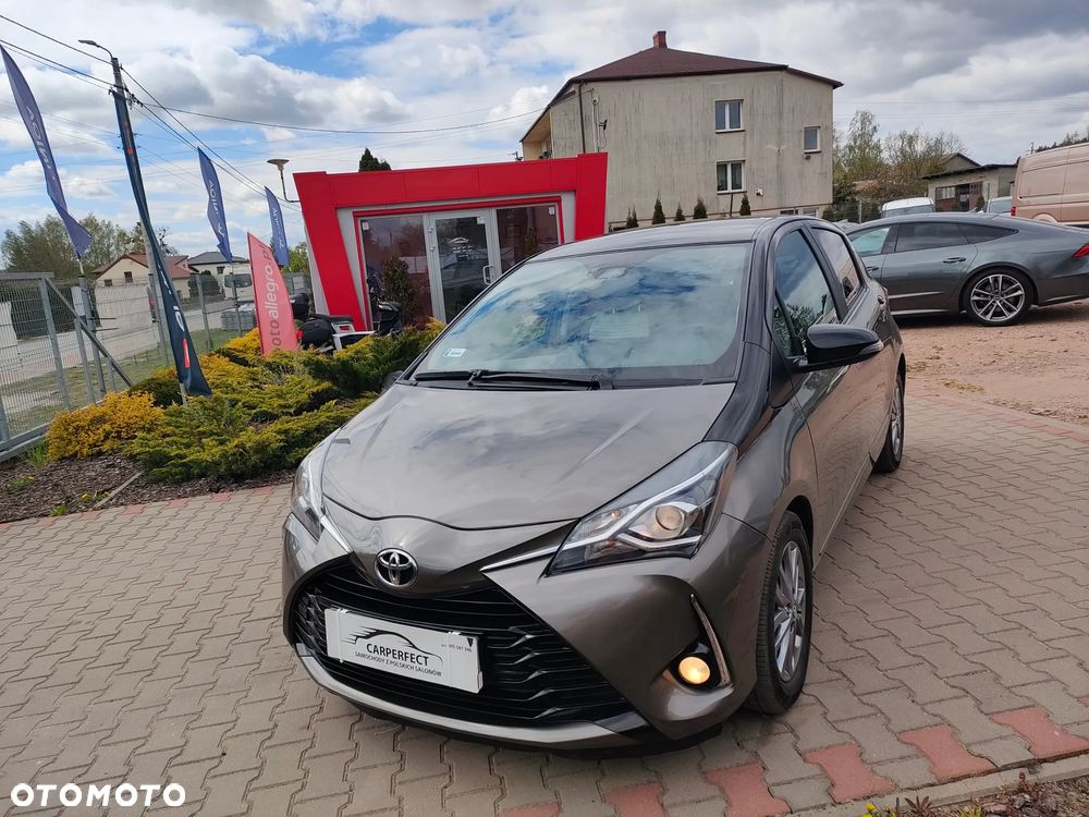 Toyota Yaris 1.0 Premium - 1