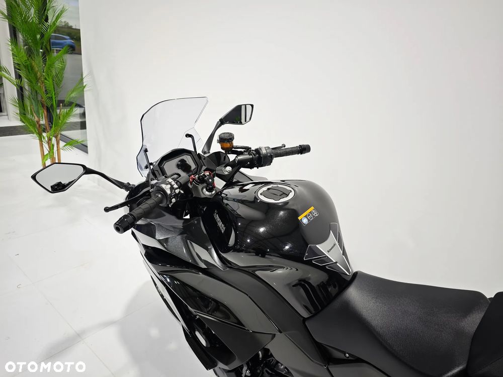 Kawasaki Ninja 1000 SX - 19