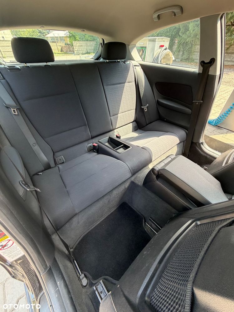 BMW Seria 1 116i - 8