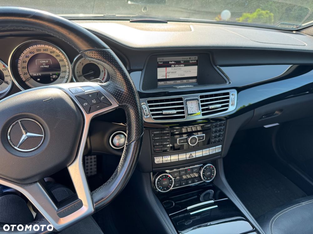 Mercedes-Benz CLS 350 CDI 4-Matic BlueEff - 6