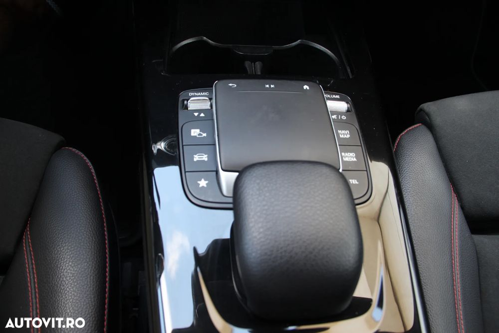 Mercedes-Benz CLA 200 - 37