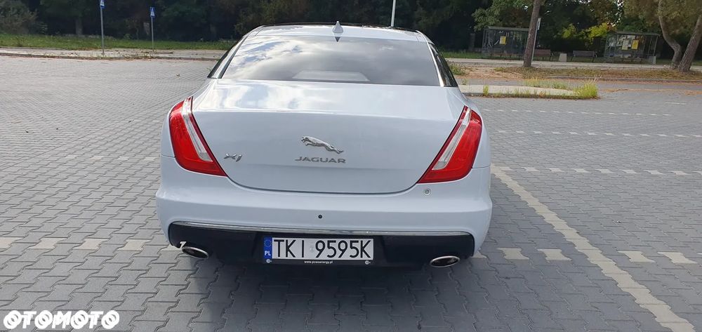 Jaguar XJ 3.0 D V6 LWB Portfolio - 5