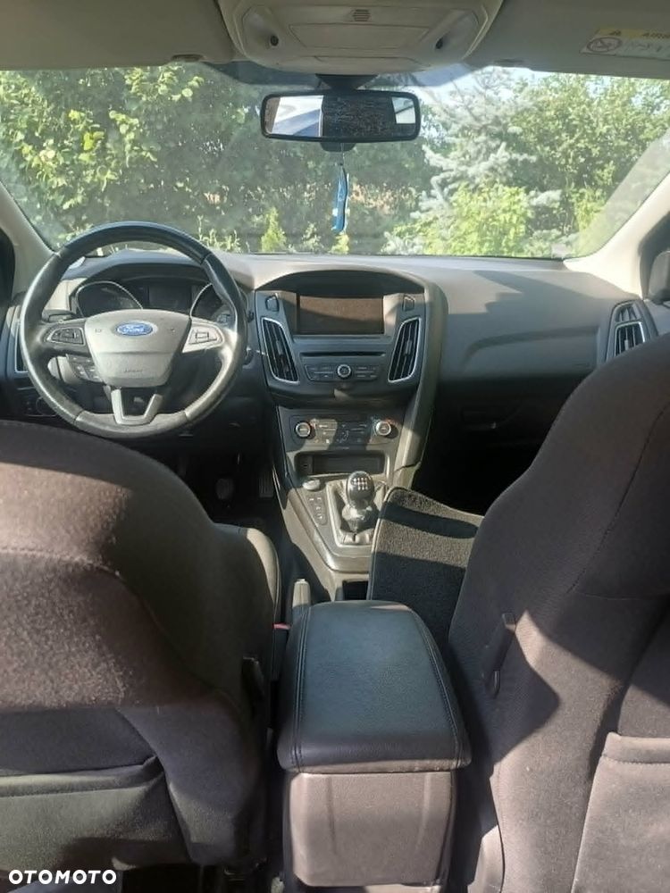 Ford Focus 1.0 EcoBoost Titanium - 9