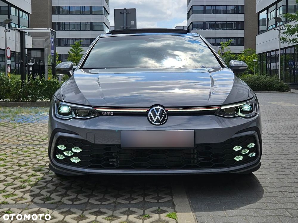 Volkswagen Golf - 23