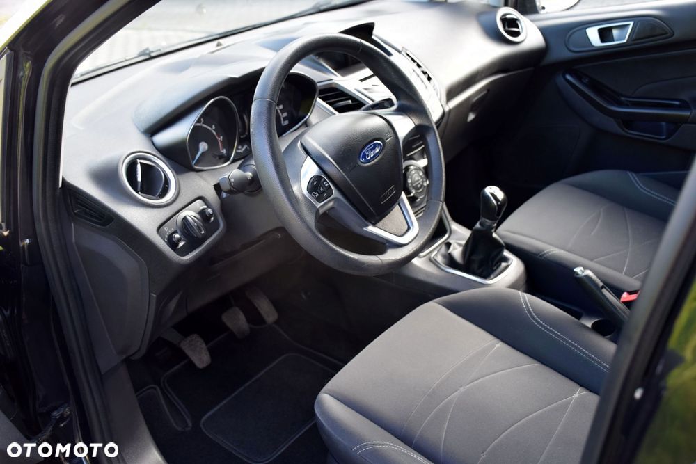 Ford Fiesta 1.25 Celebration - 11
