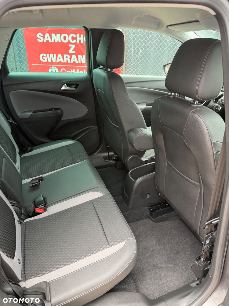 Opel Crossland X - 11