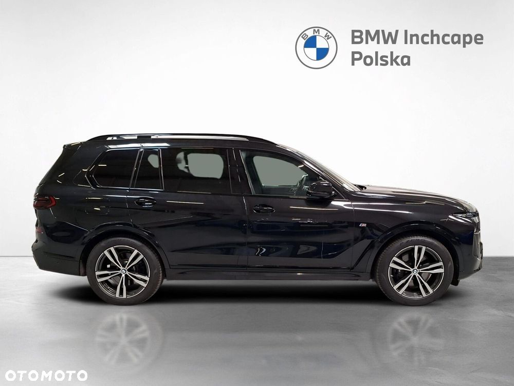BMW X7 - 7
