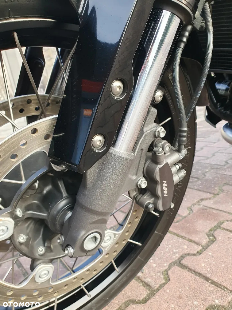 Honda VFR - 10