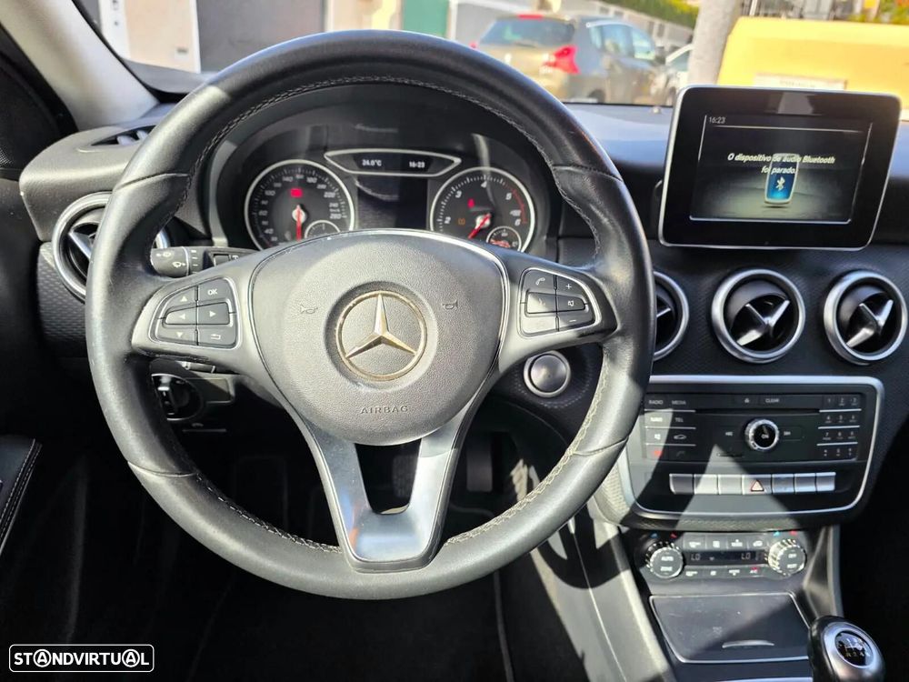 Mercedes-Benz A 180 d Urban - 21