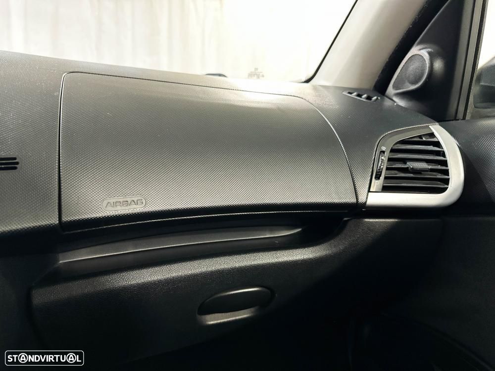 Peugeot 206+ 1.1 Urban - 25